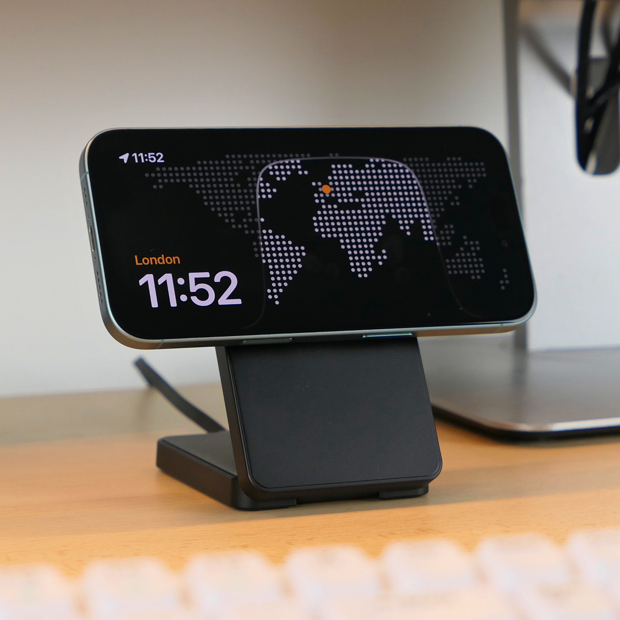 FoldMag Magnetic Phone Charger Stand